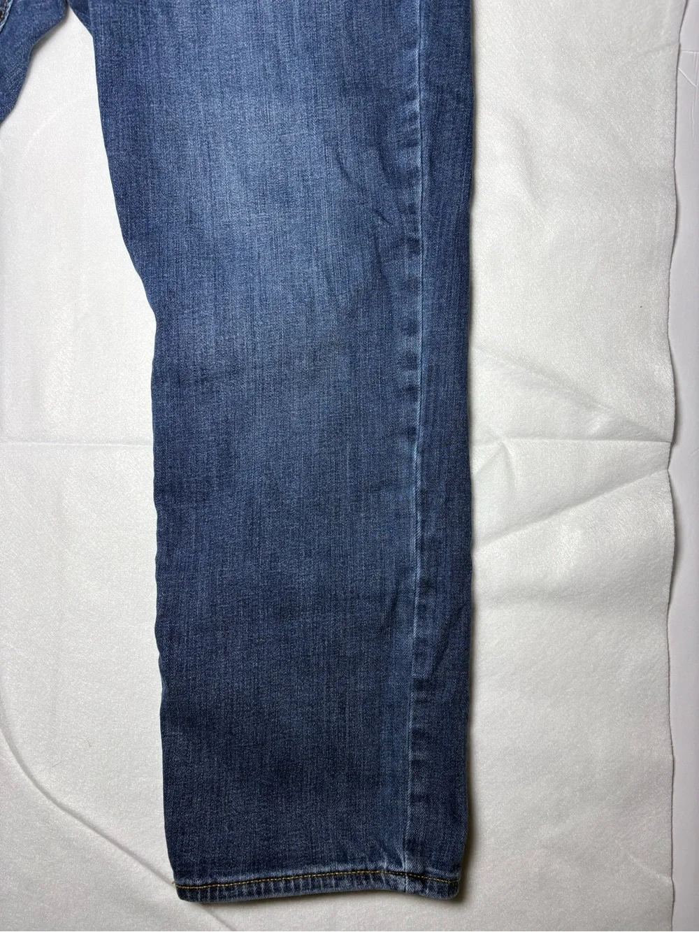 Lucky Brand Men’s 410 Athletic Straight Medium Wash Jeans 34x29